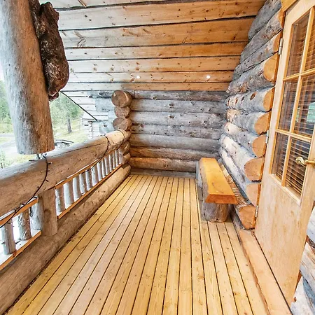 Menninkaeisenkolo By Interhome *